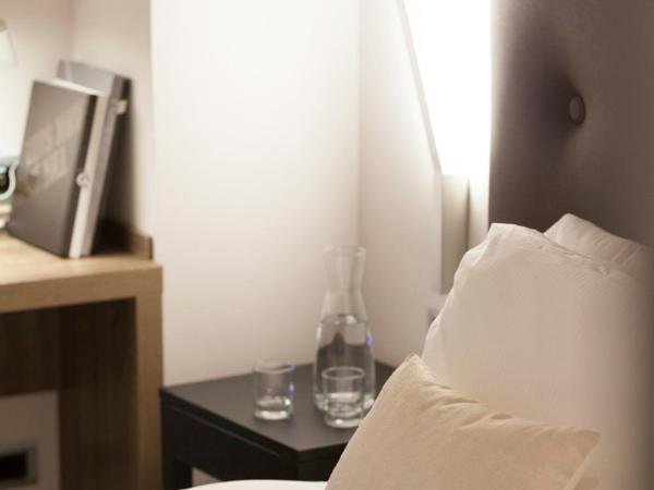 Hotel Mentana, by R Collection Hotels : photo 9 de la chambre chambre deluxe double ou lits jumeaux