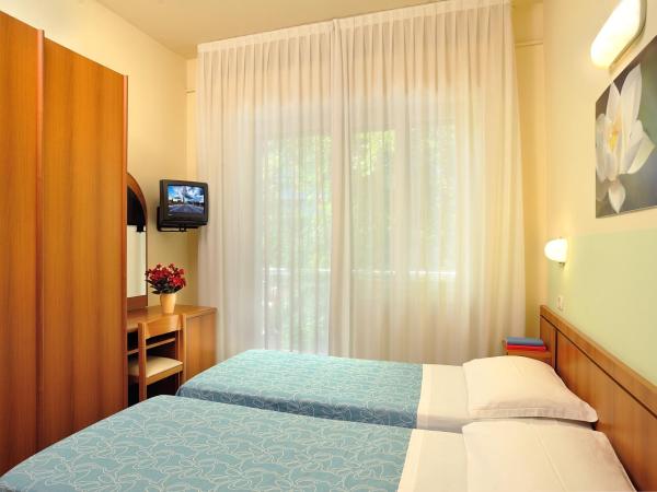 Hotel Capri : photo 1 de la chambre chambre double ou lits jumeaux Économique