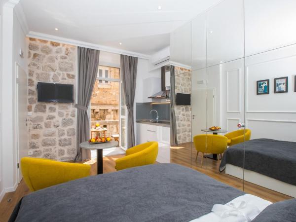 Scalini Palace : photo 1 de la chambre suite deluxe avec balcon