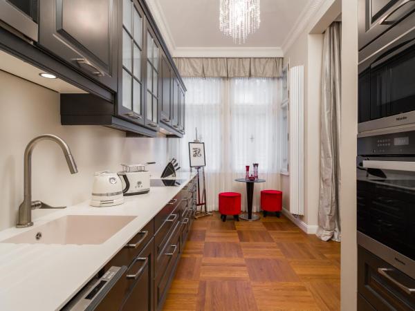 Rubin Luxury Apartments : photo 4 de la chambre superior king suite with wellness access