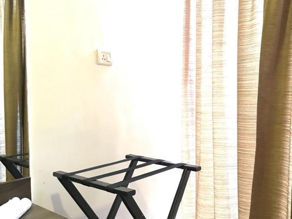 Hotel Royal Inn - Electronic City : photo 3 de la chambre chambre deluxe