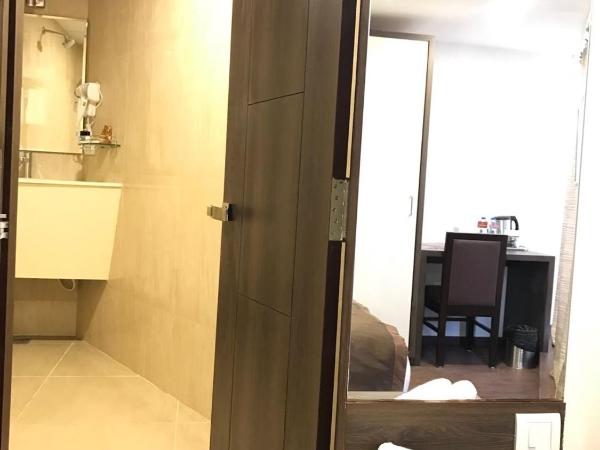 Hotel Royal Inn - Electronic City : photo 2 de la chambre chambre deluxe