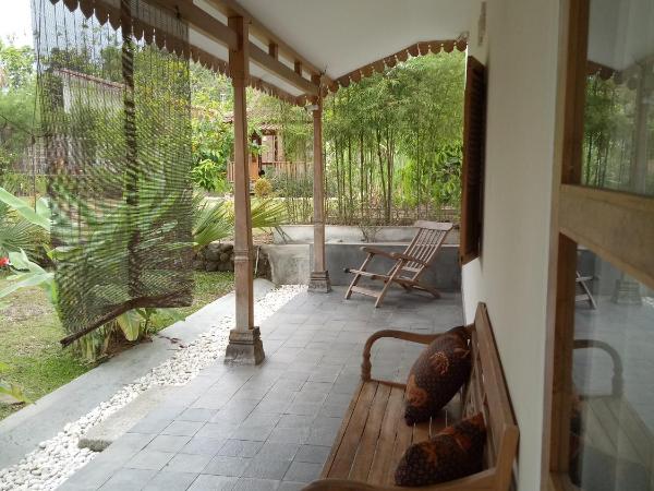 Blue Garden Yogyakarta : photo 6 de la chambre villa - vue sur jardin