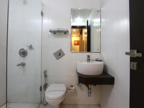 Hotel Kingston Park near Ganga Ram Hospital : photo 8 de la chambre chambre compact