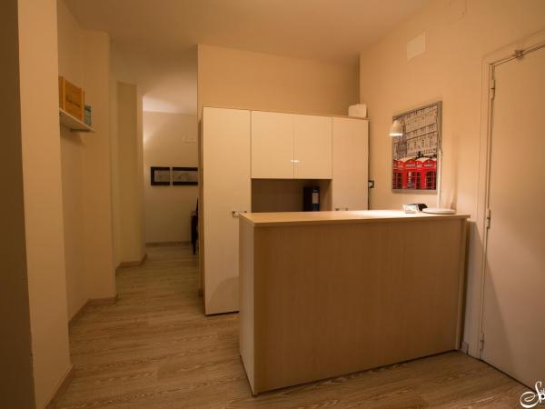 SalernoPrestige rooms : photo 4 de la chambre chambre double standard