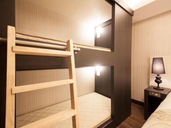 The Centurion Classic Akasaka : photo 5 de la chambre chambre lits jumeaux familiale de luxe - non-fumeurs