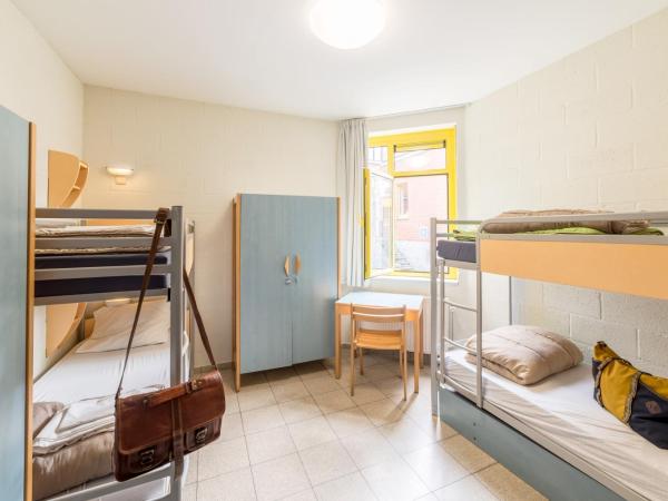 Auberge de Jeunesse de Namur : photo 2 de la chambre lit simple dans dortoir pour hommes