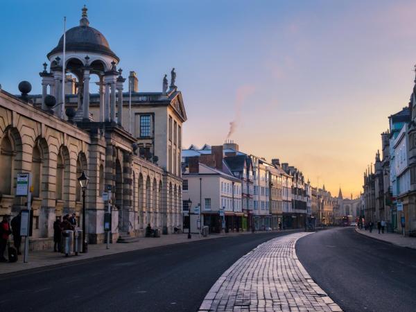 Golden Cross Guesthouse : photo 2 de la chambre chambre double avec salle de bains commune