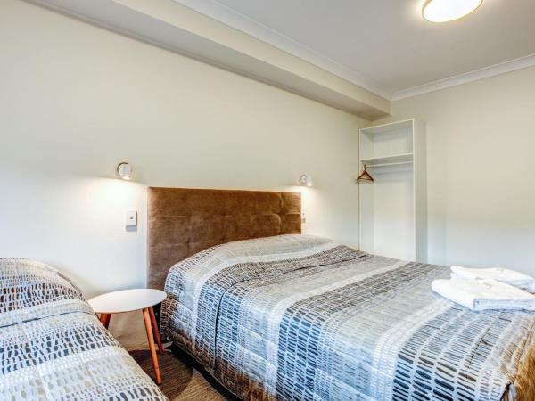 Arena Hotel (formerly Sleep Express Motel) : photo 2 de la chambre chambre simple + queen