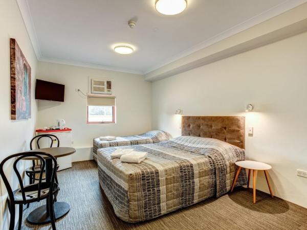 Arena Hotel (formerly Sleep Express Motel) : photo 4 de la chambre chambre simple + queen