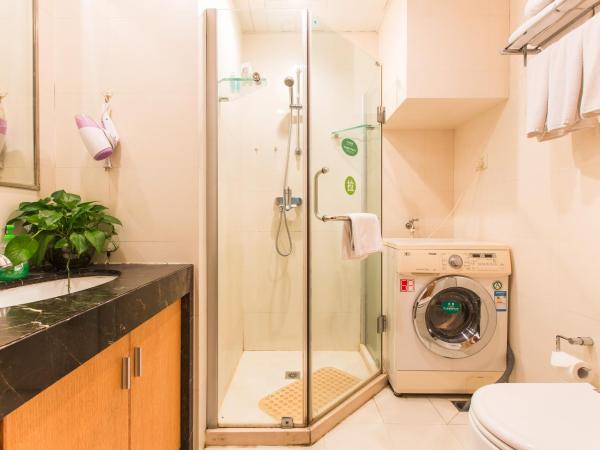 Westlake Service Apartment : photo 8 de la chambre chambre familiale deluxe b