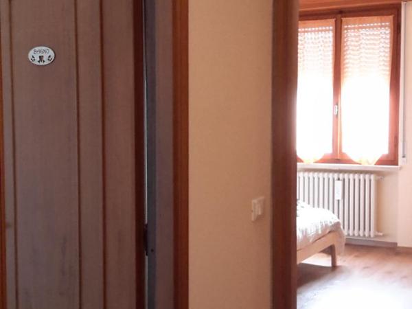 B&B Il Mondo Di Ross : photo 3 de la chambre grande chambre double avec salle de bains privative