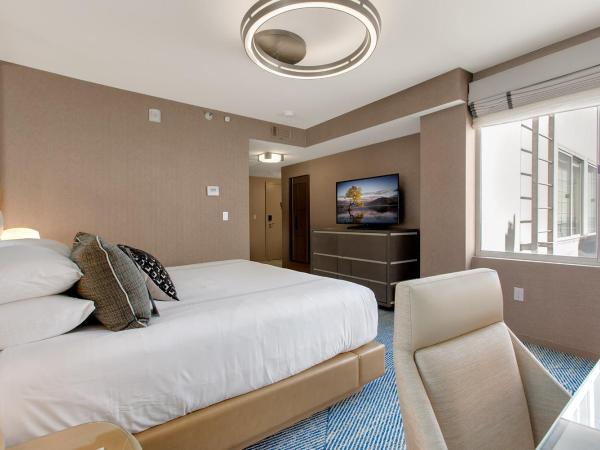 Hotel Zoe Fisherman's Wharf : photo 3 de la chambre hébergement lit king-size de luxe - adapté aux personnes à mobilité réduite