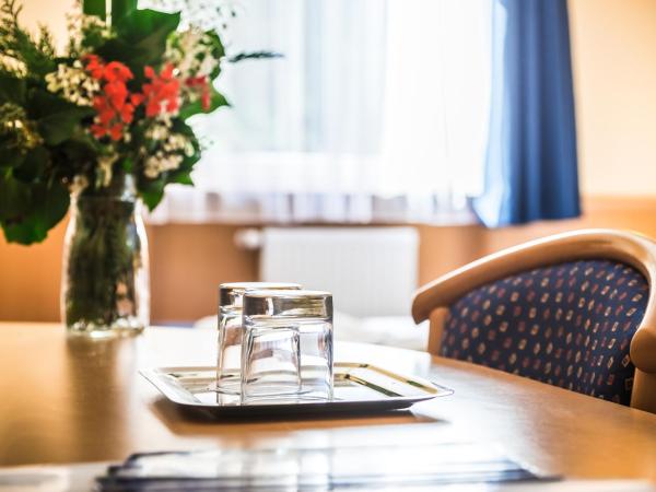 Jagelló Business Hotel : photo 2 de la chambre chambre lits jumeaux