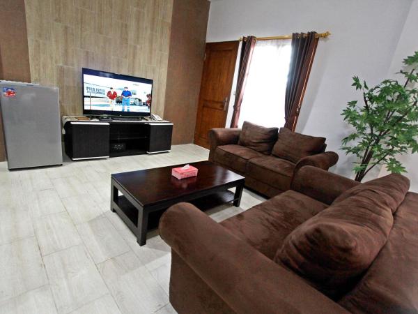 BeOne House Jogja : photo 2 de la chambre suite avec terrasse 