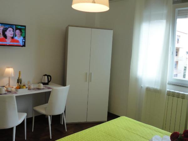 Fatta centro città suite : photo 8 de la chambre chambre double deluxe avec douche