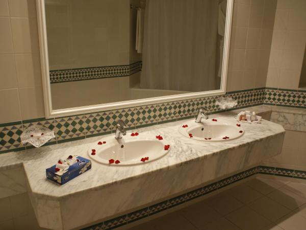 El Mouradi Hammamet : photo 3 de la chambre suite
