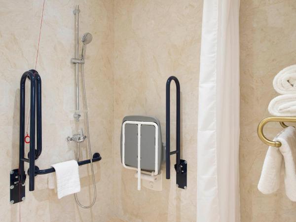 The George Street Hotel : photo 5 de la chambre chambre double deluxe pour personnes à mobilité réduite