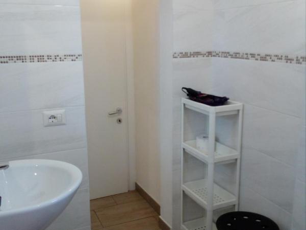 B & B Eliana e Ristorante : photo 9 de la chambre chambre double avec salle de bains privative