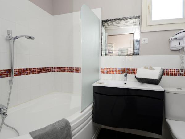 Le Maray : photo 5 de la chambre chambre double avec terrasse et vue sur port