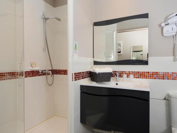 Le Maray : photo 5 de la chambre chambre double confort - vue sur cour - 1er Étage