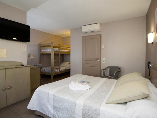 Le Maray : photo 6 de la chambre chambre triple vue port