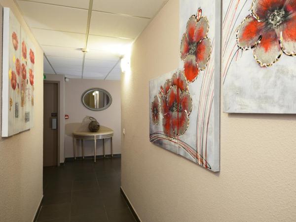 Le Maray : photo 3 de la chambre chambre double confort - vue sur cour - 1er Étage