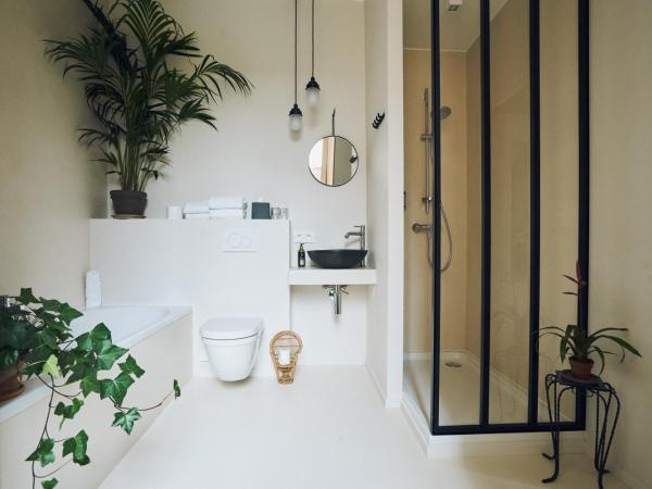 Jardin Secret : photo 5 de la chambre chambre familiale - vue sur jardin