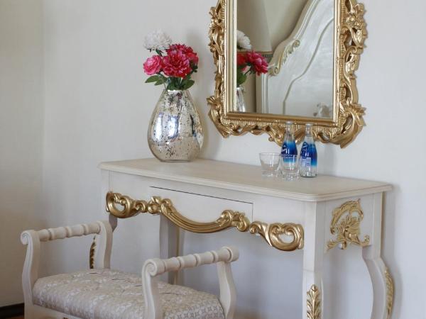 Hotel Marqués del Ángel : photo 2 de la chambre suite deluxe