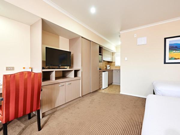 Auckland Airport Lodge : photo 6 de la chambre appartement 2 chambres avec 1 lit simple et 1 lit queen-size
