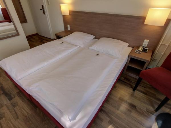 Hotel Marienthal Garni : photo 3 de la chambre offre spéciale - chambre double