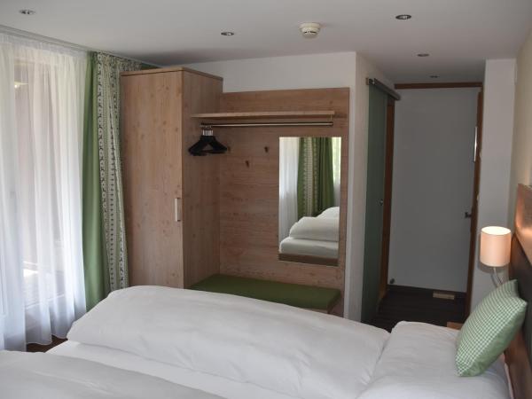 Hotel Gletschergarten : photo 2 de la chambre chambre double