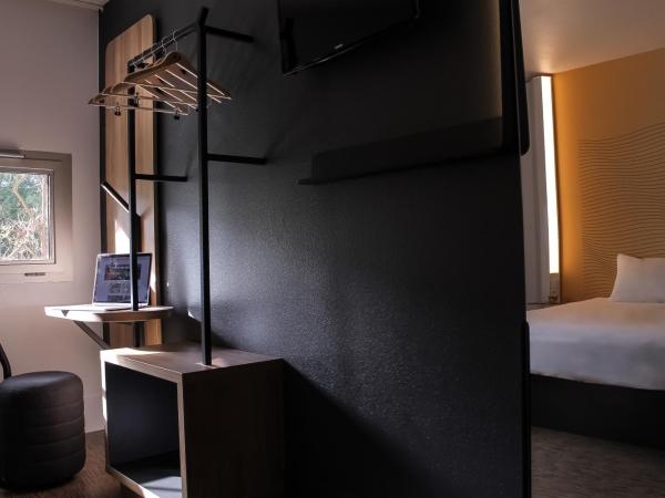 B&B HOTEL LYON Centre Perrache Berthelot : photo 4 de la chambre chambre triple