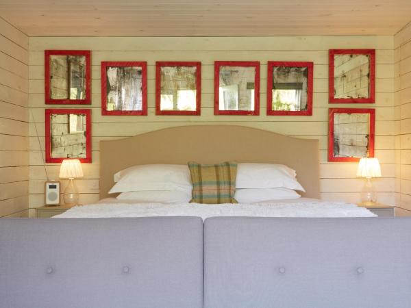 The Wheatsheaf Combe Hay : photo 1 de la chambre suite supérieure lit king-size