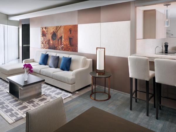 Hyatt Regency Creek Heights Residences : photo 2 de la chambre appartement 1 chambre avec cuisine