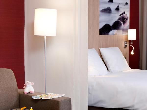 ibis Styles Troyes Centre : photo 5 de la chambre chambre double supérieure avec canapé-lit