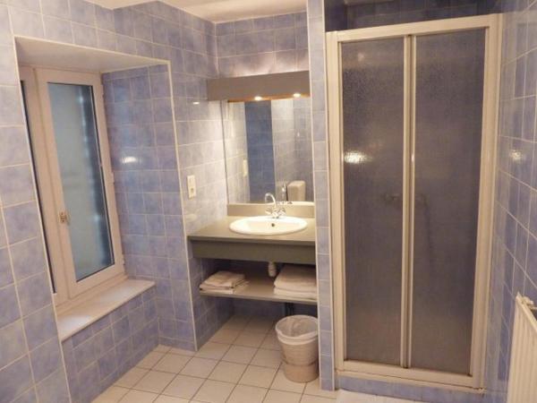 Hôtel Restaurant du Pont-Vieux : photo 5 de la chambre chambre lits jumeaux