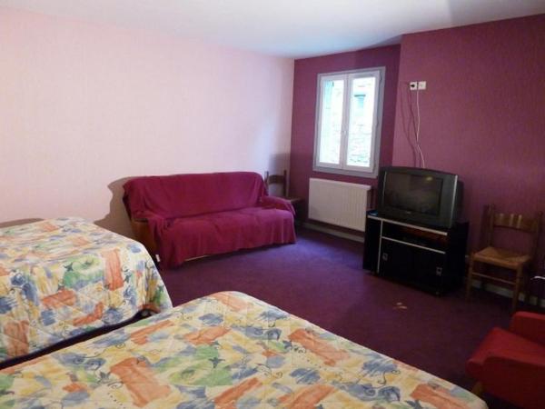 Hôtel Restaurant du Pont-Vieux : photo 2 de la chambre chambre quadruple