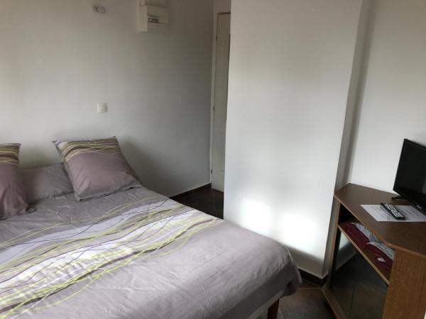 Bastide Ecurie Massilia : photo 9 de la chambre chambre double avec salle de bains commune