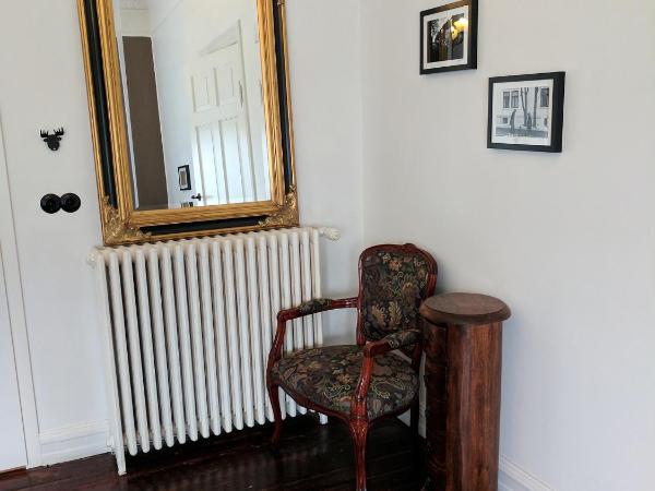 Downtown Guesthouse Reykjavik : photo 10 de la chambre chambre double ou lits jumeaux avec salle de bains privative