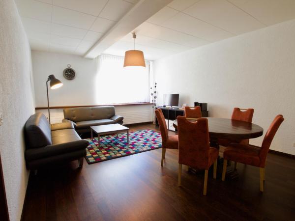 Hôtel du Rhône : photo 5 de la chambre chambre quadruple