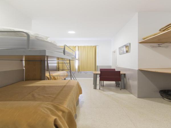 Albergue Inturjoven Malaga : photo 6 de la chambre lit simple en dortoir