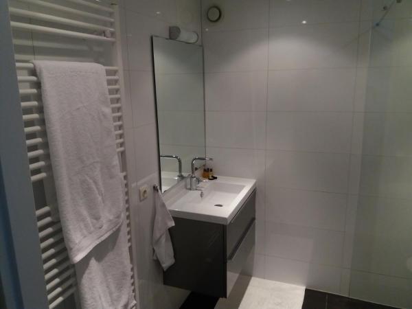 Marbles Inn : photo 3 de la chambre chambre lit king-size