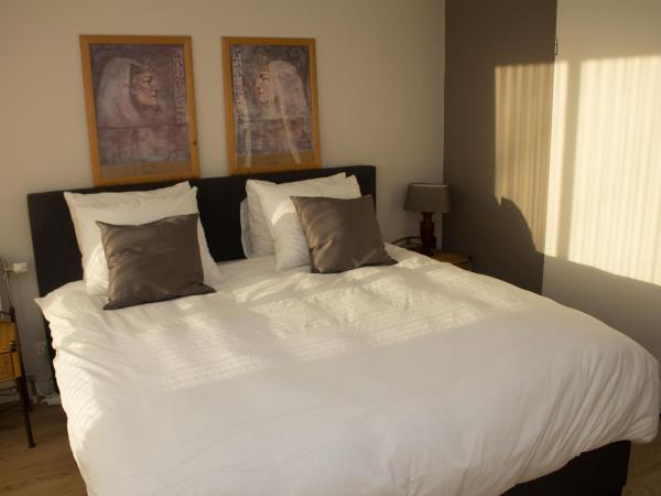 Marbles Inn : photo 1 de la chambre chambre lit king-size