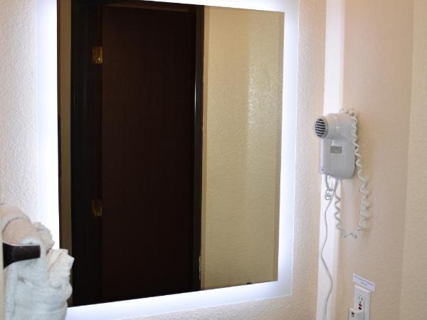 Hawthorn Suites Las Vegas : photo 2 de la chambre chambre lit king-size - non-fumeurs