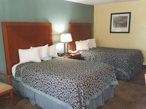 Days Inn by Wyndham Jacksonville Airport : photo 4 de la chambre chambre double avec 2 lits doubles - non-fumeurs