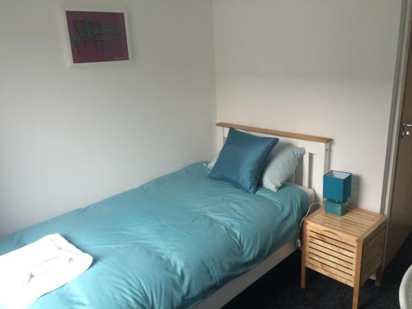 Southville Guest House : photo 9 de la chambre chambre simple avec salle de bains commune