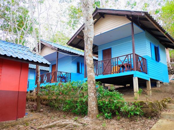 Chokdee Resort : photo 4 de la chambre bungalow avec ventilateur