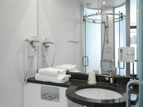 Wakeup Copenhagen - Borgergade : photo 9 de la chambre chambre double sky