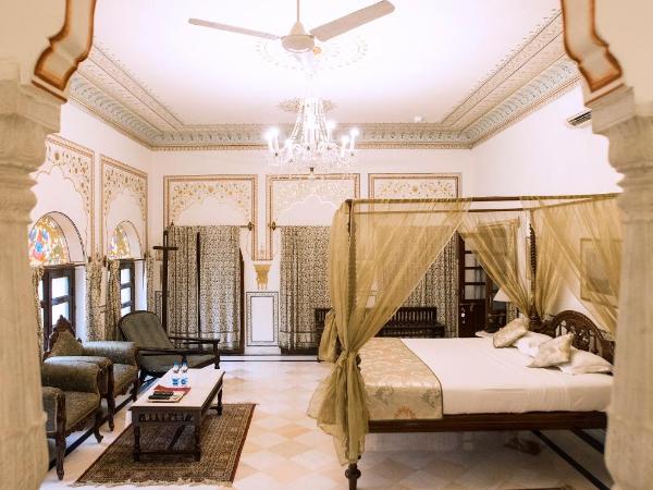 Alsisar Haveli - Heritage Hotel : photo 4 de la chambre chambre deluxe double ou lits jumeaux